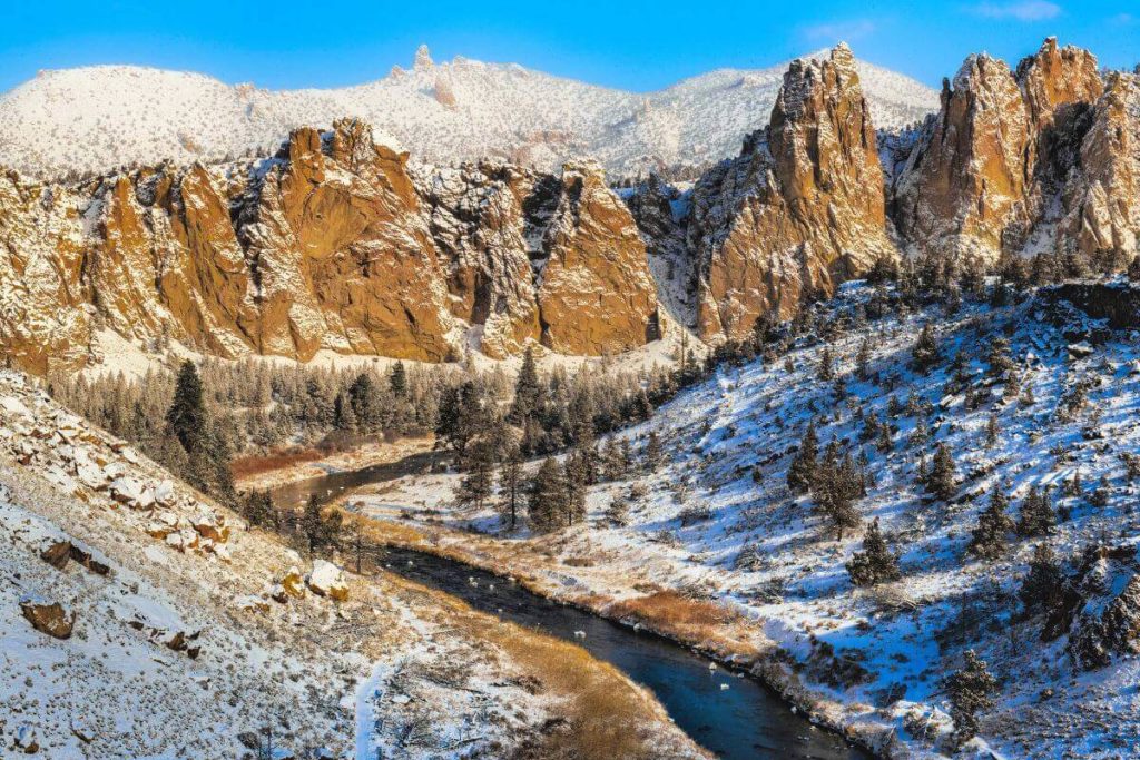 smith rock state park in winter